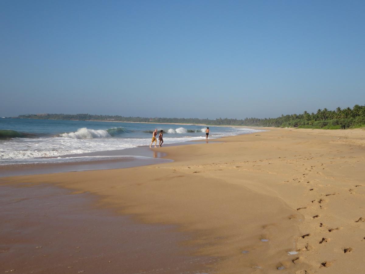 Lanka Beach Grand Villa Rekawa Exterior photo